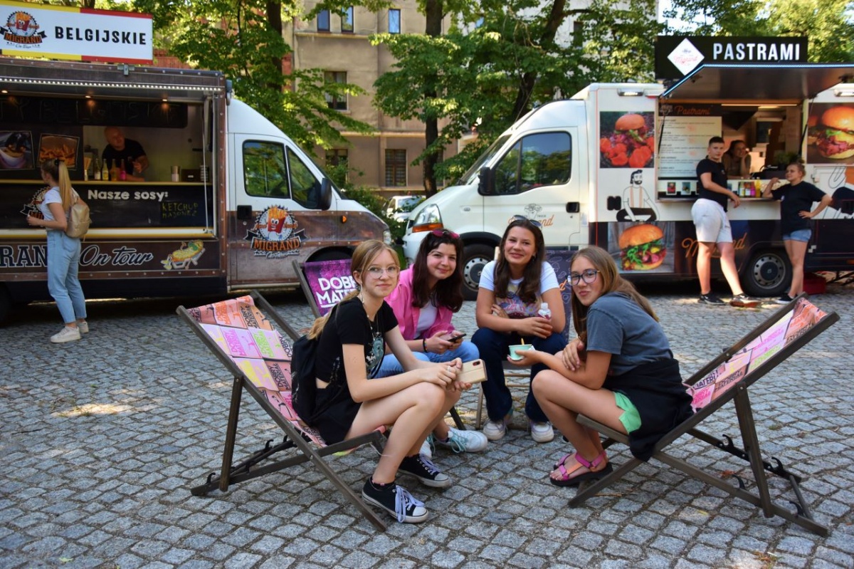 Foodtrucki i orkiestry [ZDJĘCIA]