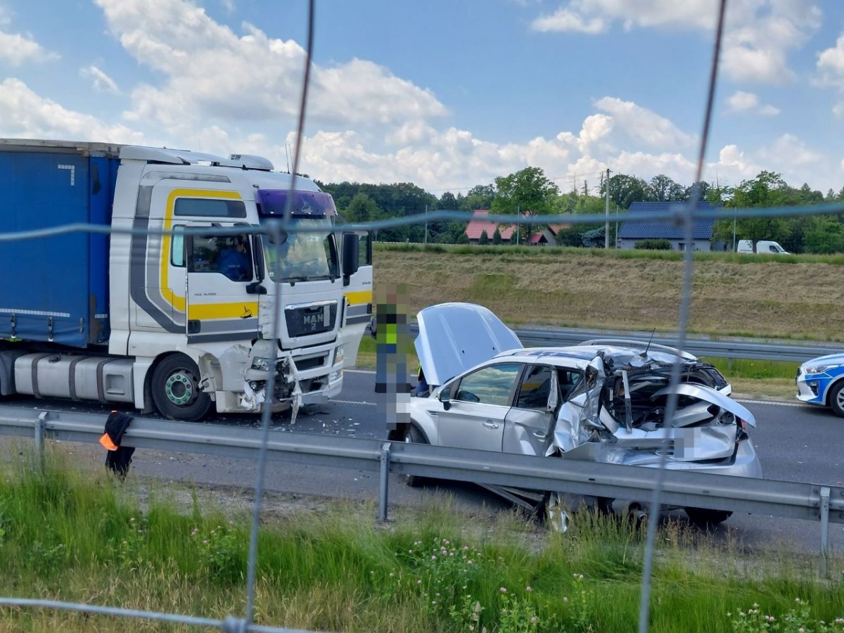 Wypadek na S5 koło Śmigla [ZDJĘCIA]