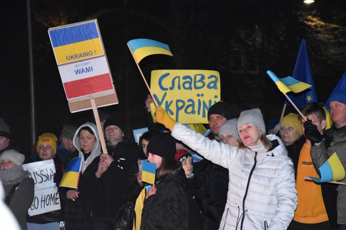 Manifestacja poparcia dla Ukrainy [ZDJĘCIA]