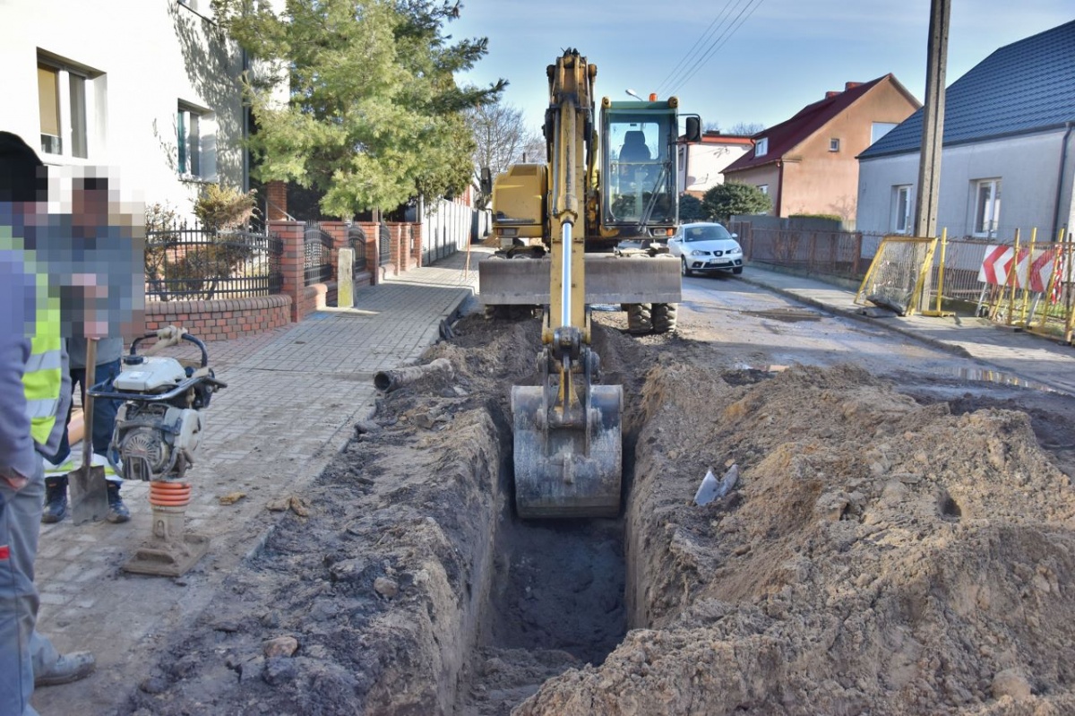 Uszkodzono rurę z gazem. Ewakuowano kilkanaście osób [ZDJĘCIA]