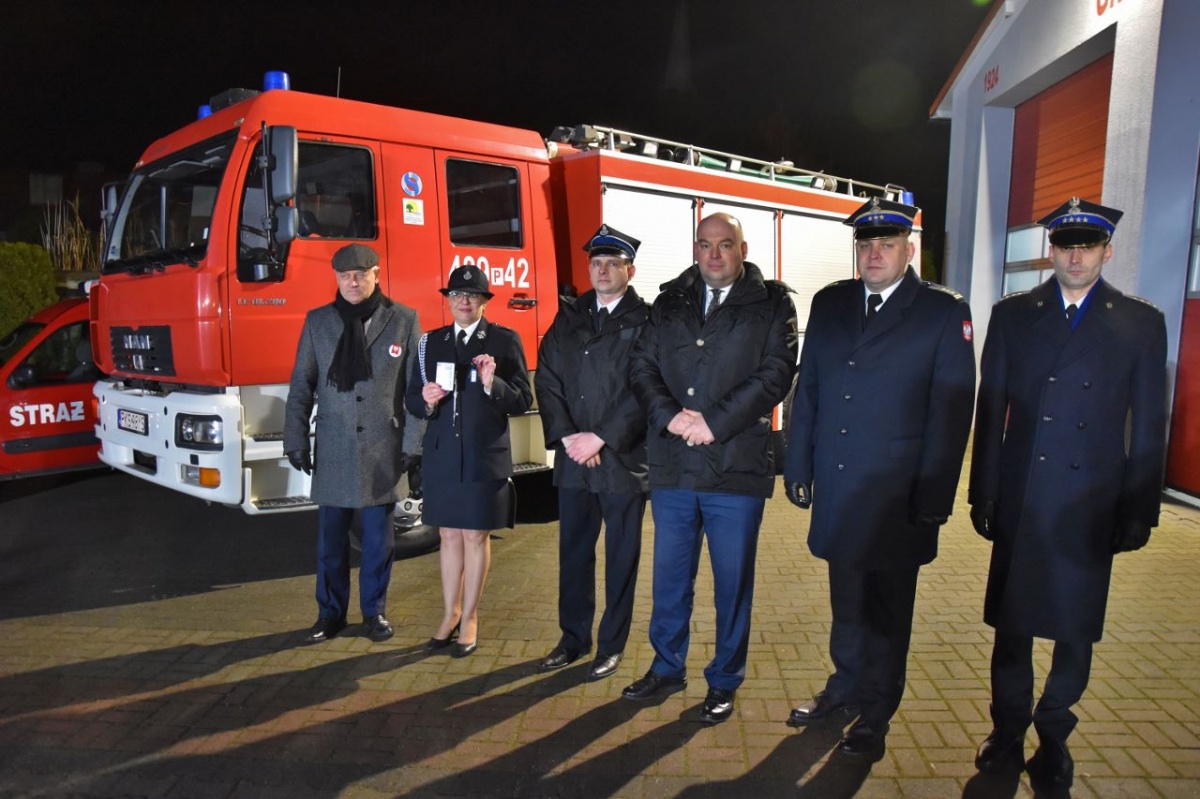 Nowe auta dla OSP Gryżyna i OSP Żelazno [ZDJĘCIA]