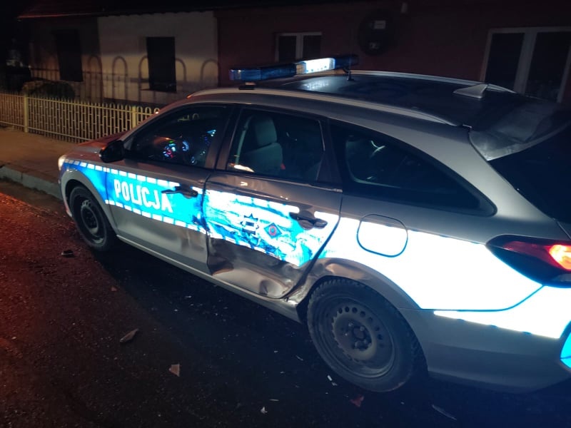 Spowodował kolizję z radiowozem! Odpowie przed sądem