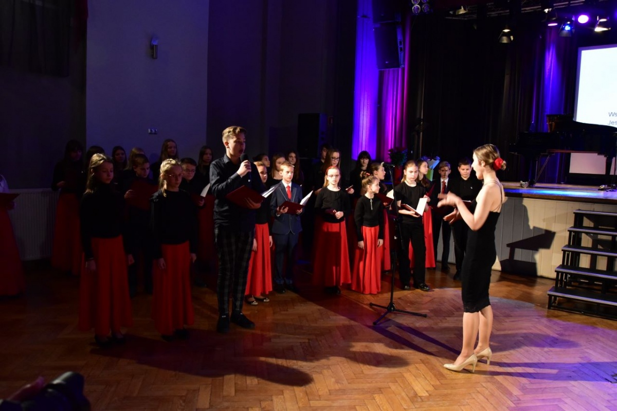 Koncert z okazji 30-lecia Szkoły Muzycznej [ZDJĘCIA]