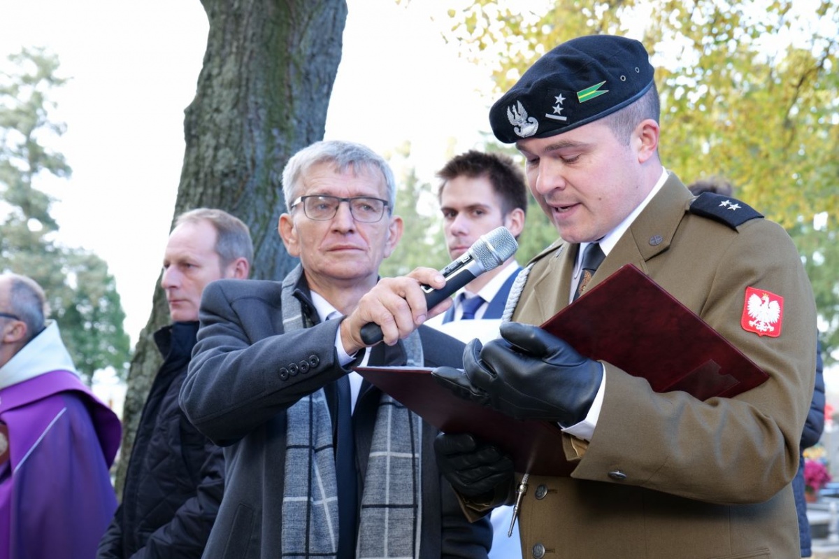Uhonorowano powstańców po 103 latach