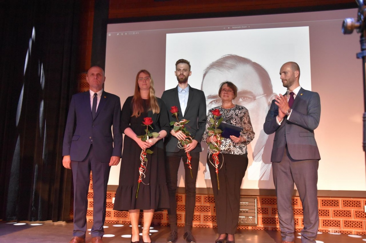 Medale Honorowe Gminy Czempiń i uroczysta sesja [ZDJĘCIA]