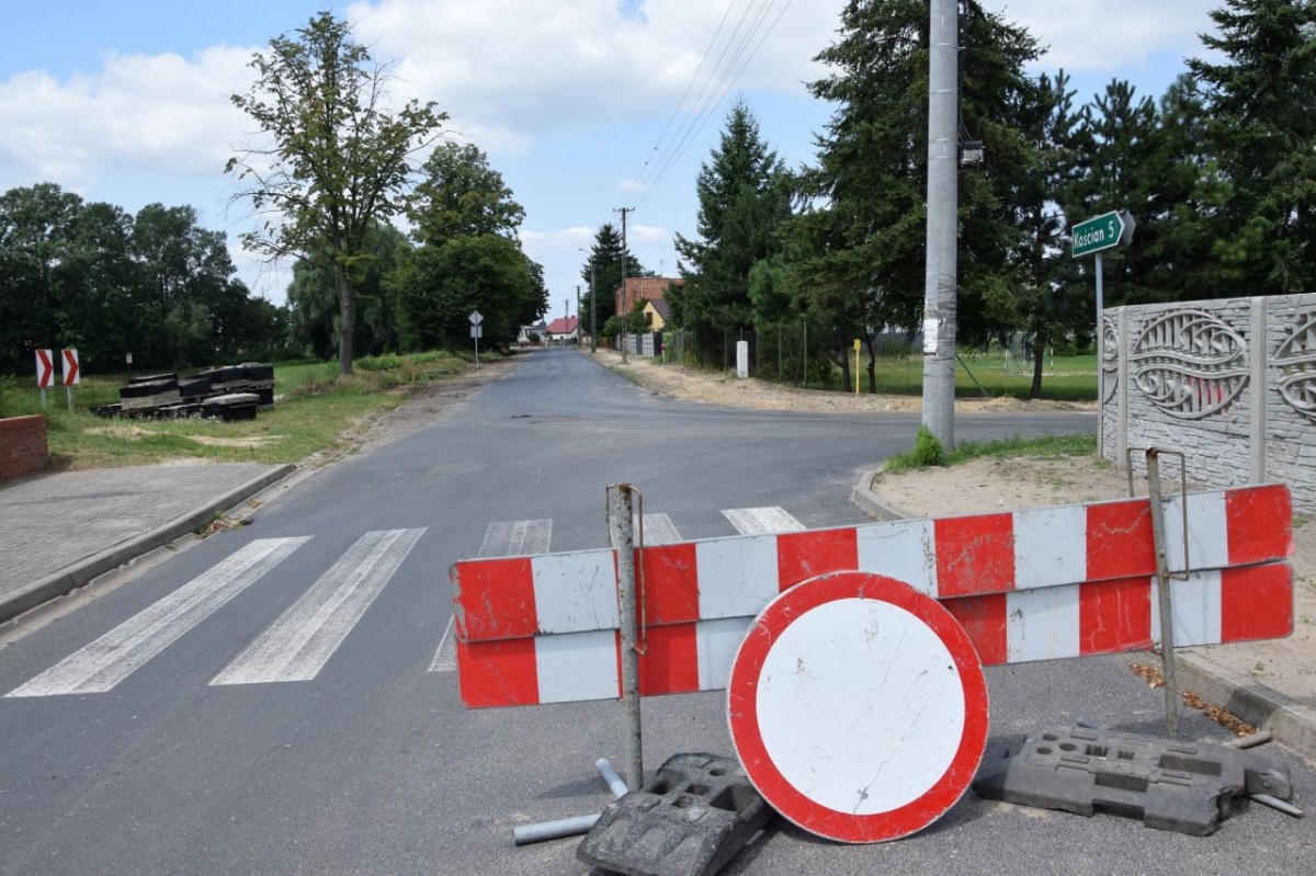Remont drogi Kokorzyn - Szczodrowo rozpoczęty!