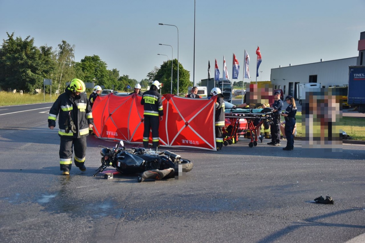 Wypadek na pechowym skrzyżowaniu [ZDJĘCIA]
