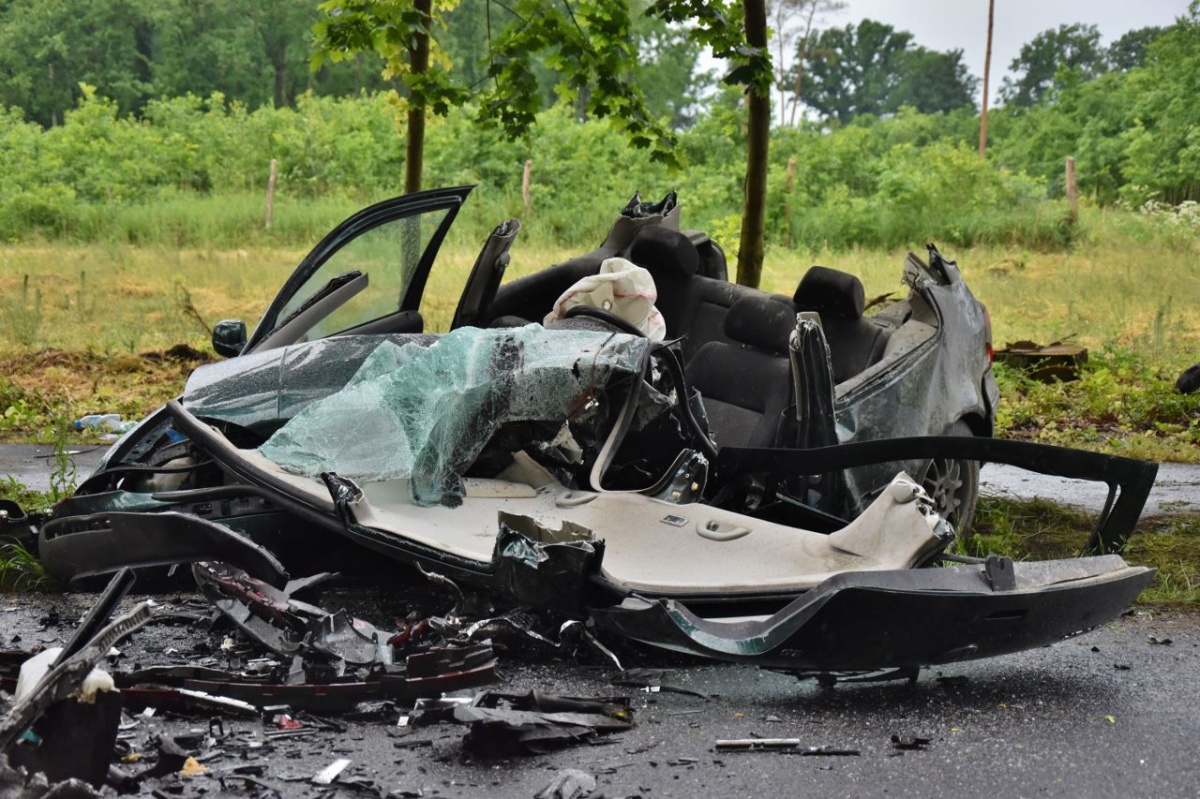 Śmiertelny wypadek pomiędzy Racotem i Gryżyną [ZDJĘCIA]