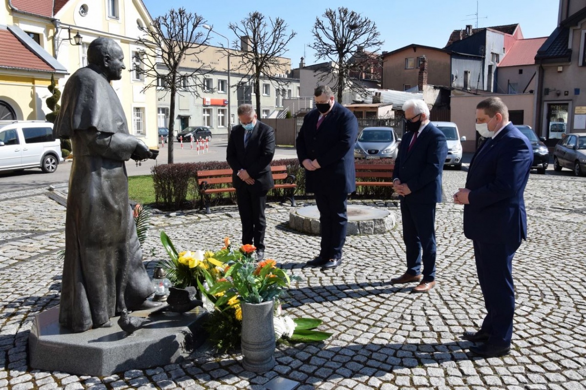 Rocznica śmierci Jana Pawła II. Uczcili pamięć papieża [ZDJĘCIA]