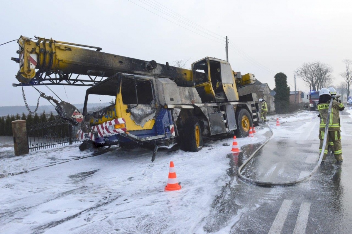 Pożar żurawia samojezdnego. Ewakuowano mieszkańców!