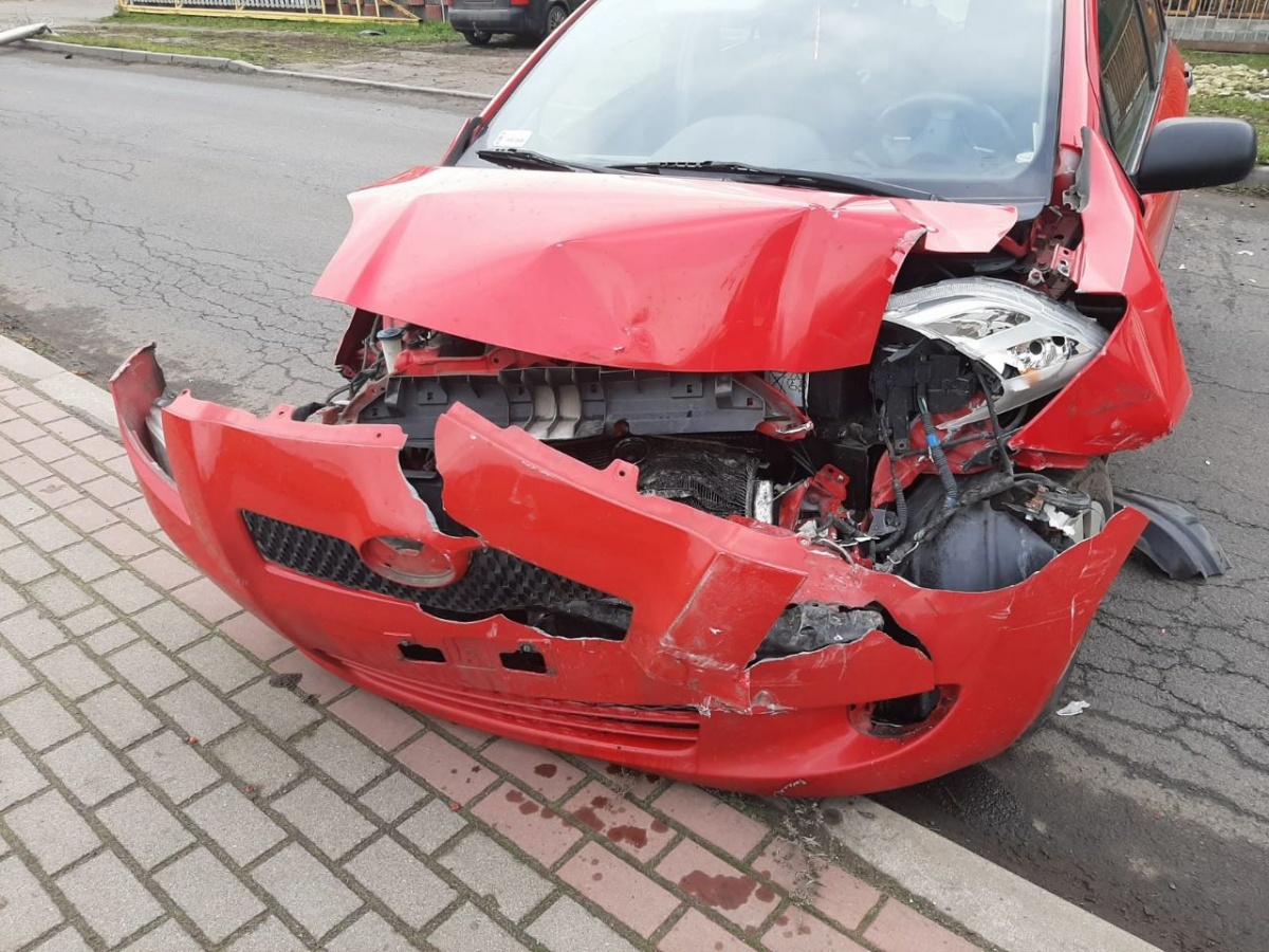 Kolizja podczas wyprzedzania [ZDJĘCIA]