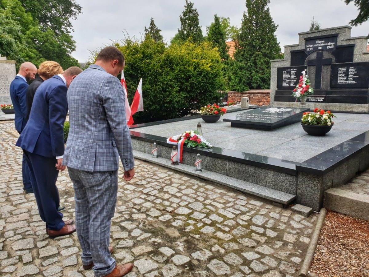Uczcili pamięć ofiar II Wojny Światowej [ZDJĘCIA]
