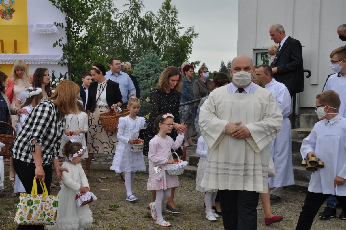 Procesje Bożego Ciała w czasie epidemii [ZDJĘCIA]