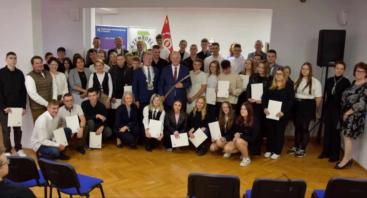 Wręczenie świadectw czeladniczych [ZDJĘCIA]