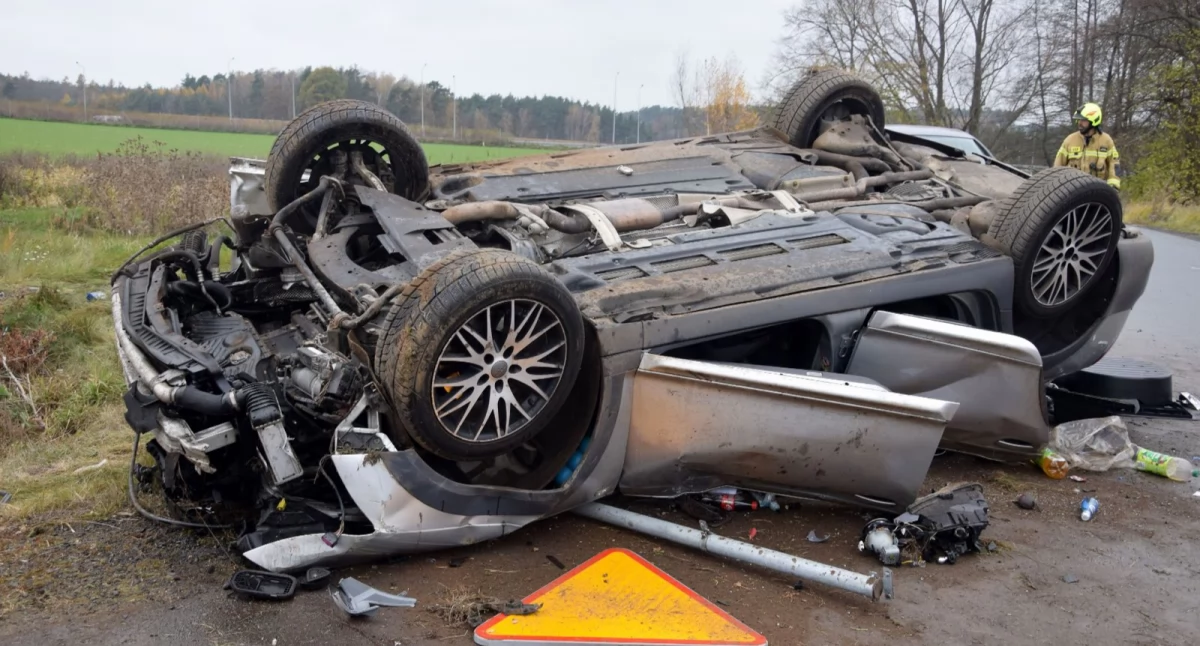 Spowodował wypadek. Miał ponad 2 promile [ZDJĘCIA]