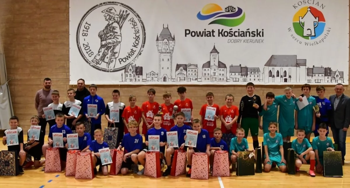 Turniej Gwiazdkowy o Puchar Starosty [ZDJĘCIA]