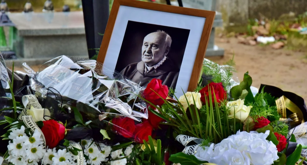 Ostatnie pożegnanie ks. Czesława Bartoszewskiego [ZDJĘCIA]
