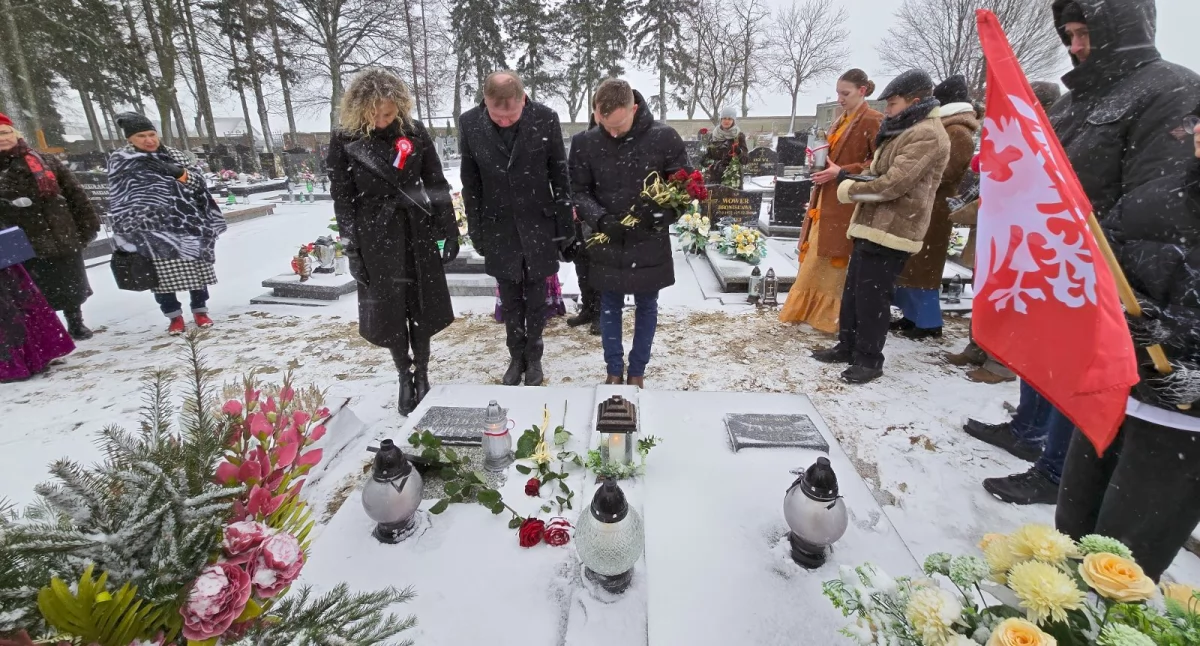 Upamiętnili bohaterów spoczywających na śmigielskim cmentarzu