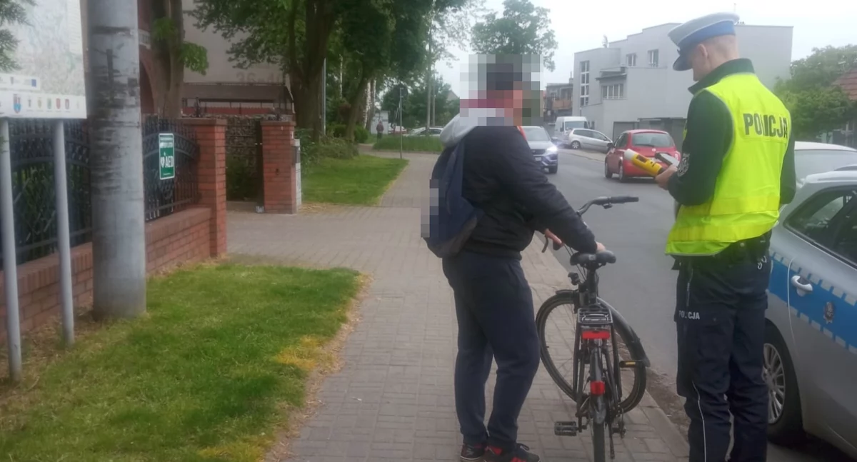 Kontrolowali rowerzystów i użytkowników hulajnóg