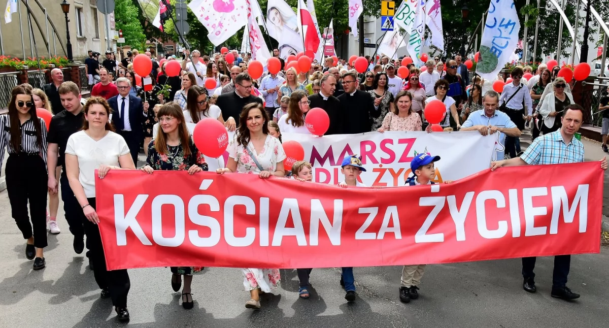 Kościański Marsz dla Życia i Rodziny przyciągnął tłumy! [ZDJĘCIA]