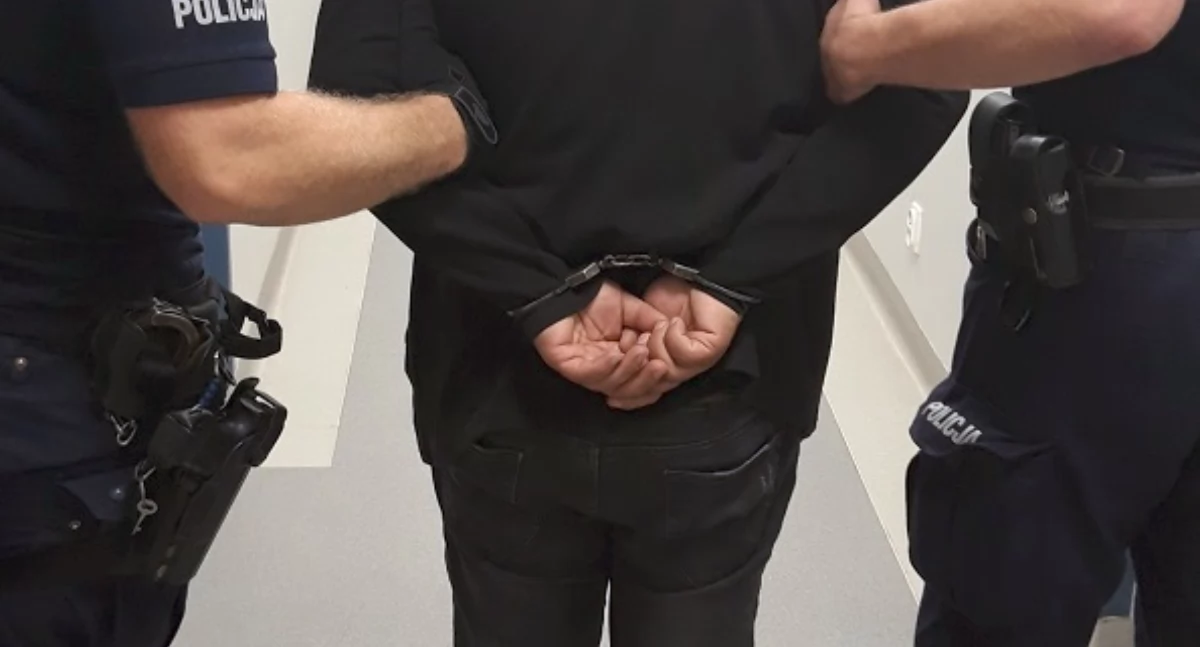 Zatrzymali 4 osoby ukrywające się przed odpowiedzialnością karną