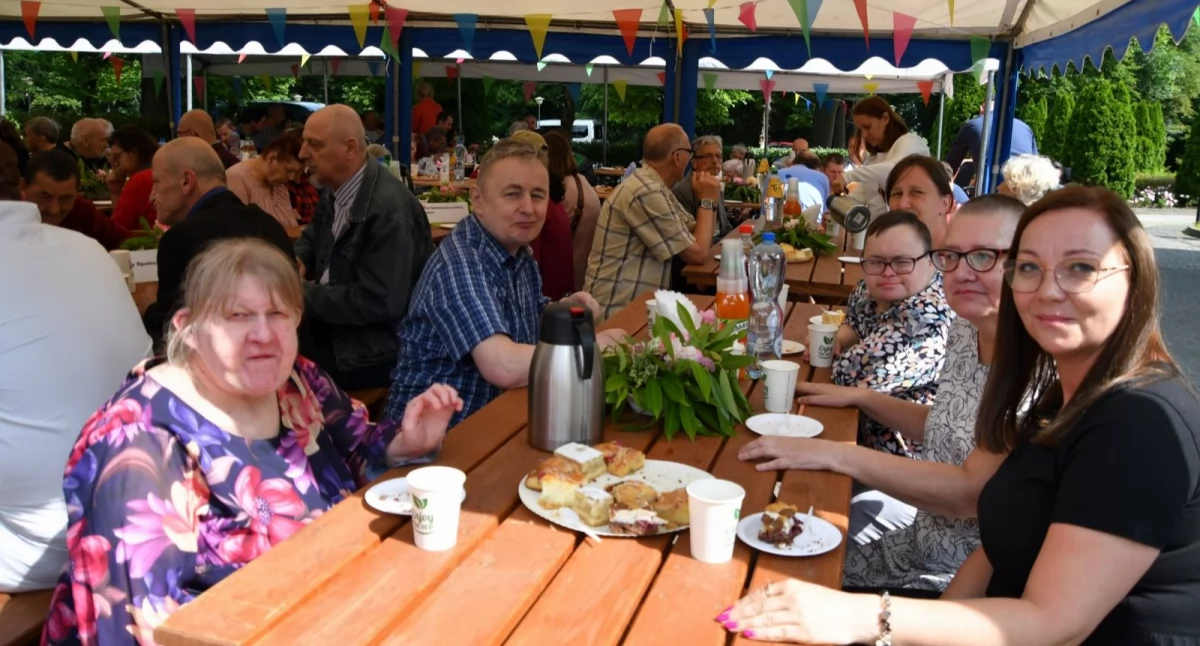 Taneczny piknik w Jarogniewicach 