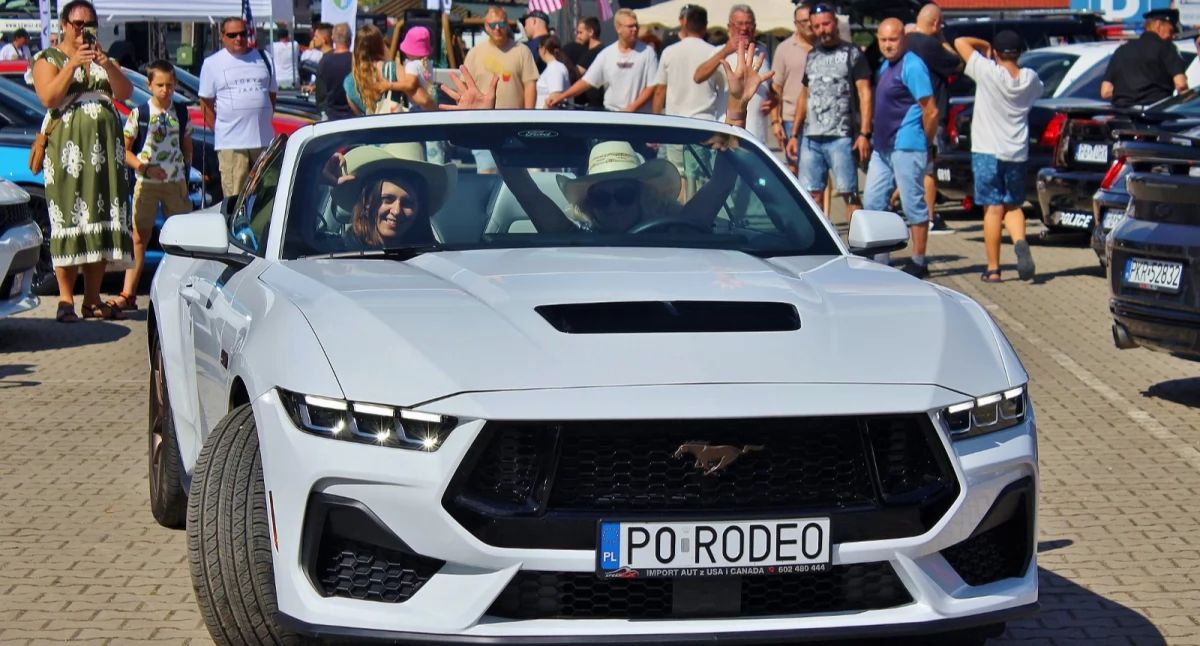 Amerykańska motoryzacja w Kościanie. II Zlot Amerykańskich Samochodów [ZDJĘCIA]