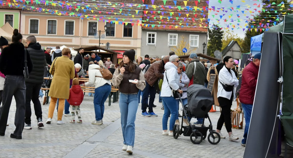 Pyrafest 2025. Pyszne dania z pyrów na Rynku w Kościanie [ZDJĘCIA]