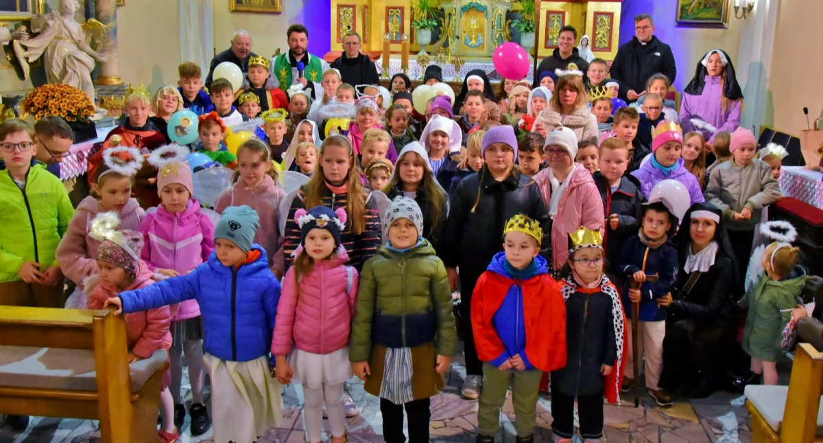 Marsz Wszystkich Świętych przeszedł ulicami Kościana [ZDJĘCIA]