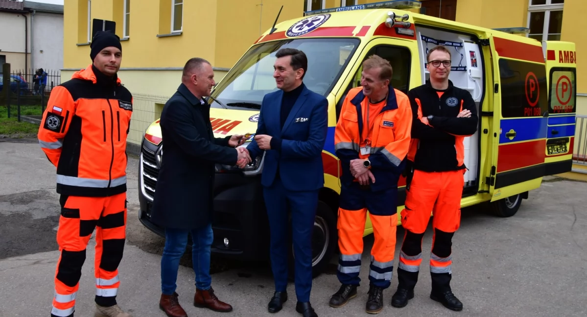 Nowy ambulans w kościańskim szpitalu