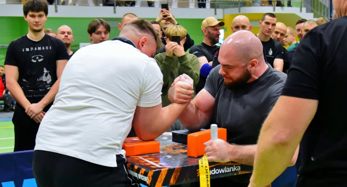Zawody w armwrestlingu w Czempiniu [ZDJĘCIA]