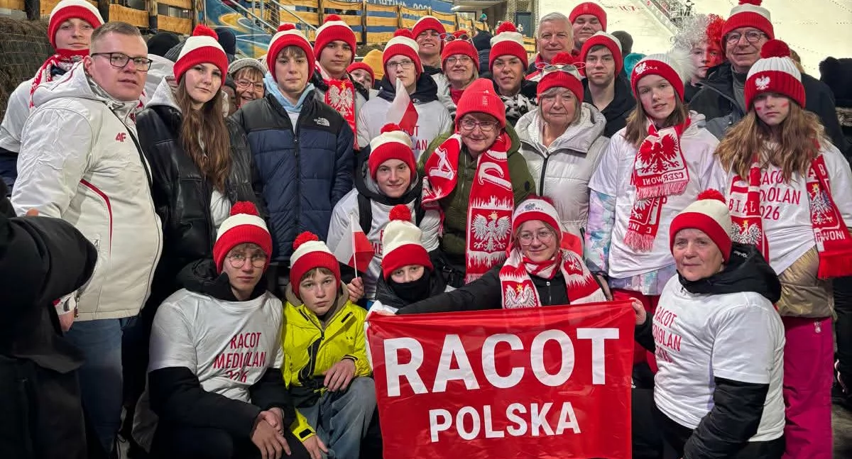 Kibice na skokach duetów w Predazzo [ZDJĘCIA]