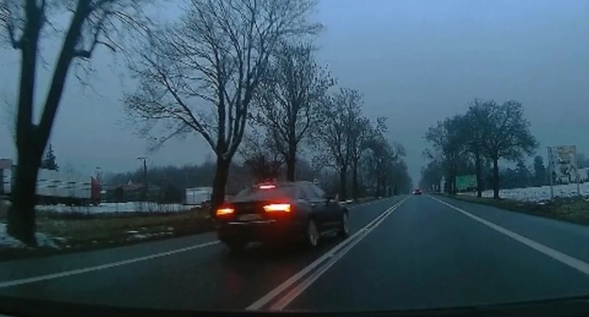 Niebezpieczny manewr 19-latki. Straciła prawo jazdy
