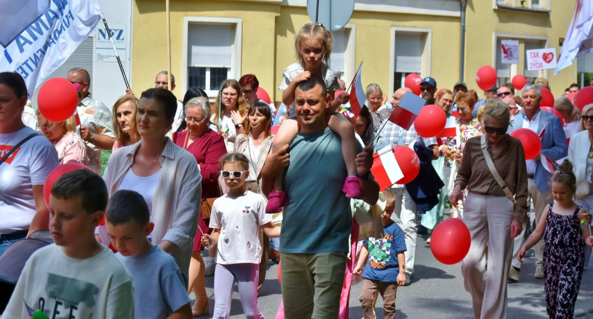 Tłumny Kościański Marsz dla Życia i Rodziny! [ZDJĘCIA]