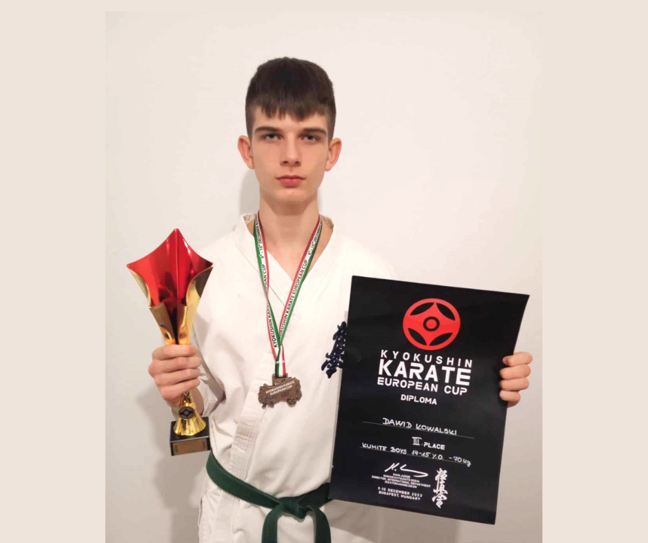 Łosicki karateka na europejskim podium - Sukces Dawida Kowalskiego w Budapeszcie