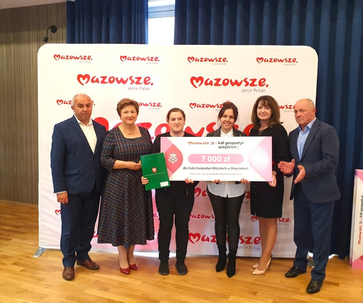 Ponad 225 tys. dla Kół Gospodyń Wiejskich i Ochotniczych Straży Pożarnych z powiatu łosickiego