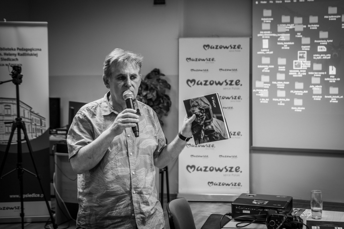 Mariusz Forecki w łosickiej Fotograficznej Kapsule Czasu