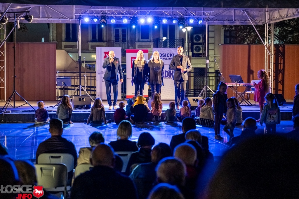 „Chwytaj dzień” na łosickiej scenie