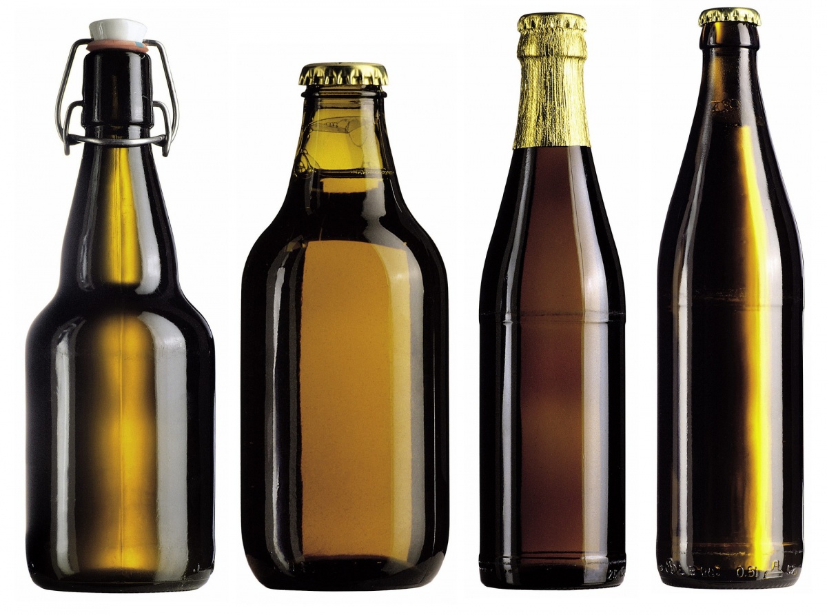 Jeden mieszkaniec powiatu sprzedawał alkohol bez zezwolenia, drugi uprawiał konopie, trzeci handlował papierosami bez akcyzy