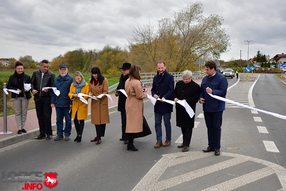 Oficjalnie otwarto przebudowaną drogę wojewódzką nr 698