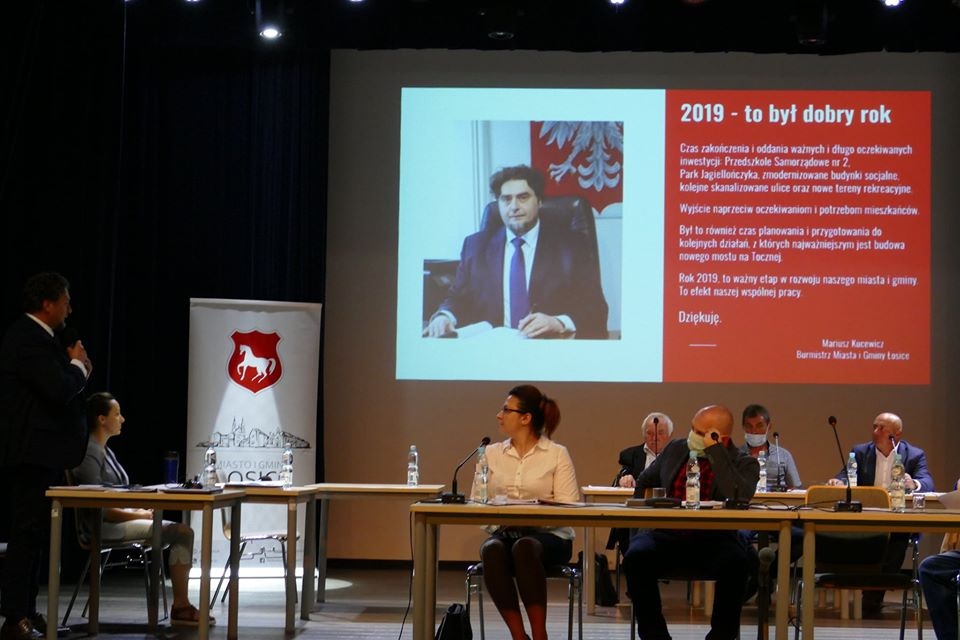 Jednogłośne absolutorium dla burmistrza