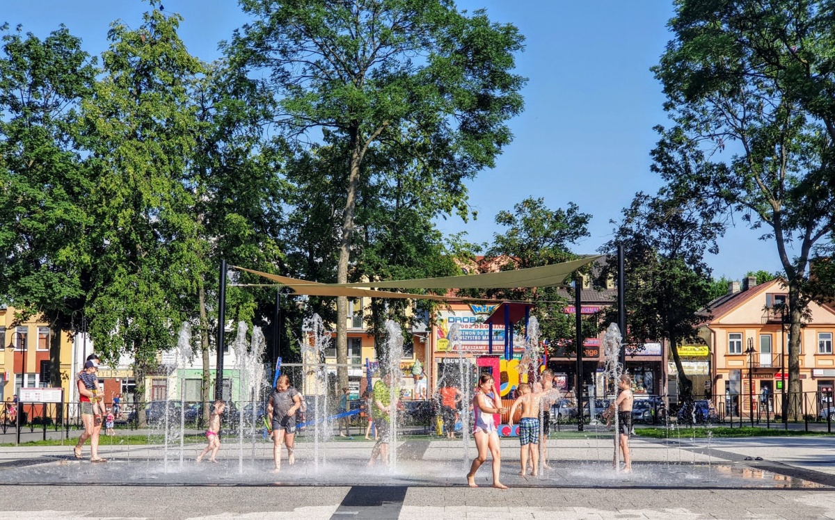 Woda w fontannach miejskich nie do kąpieli