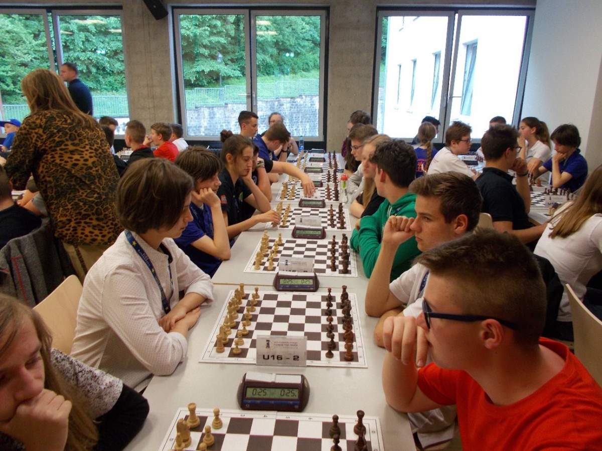 Karolina Sacharczuk wicemistrzynią międzynarodowego turnieju szachowego Youth Champonship Schengen 