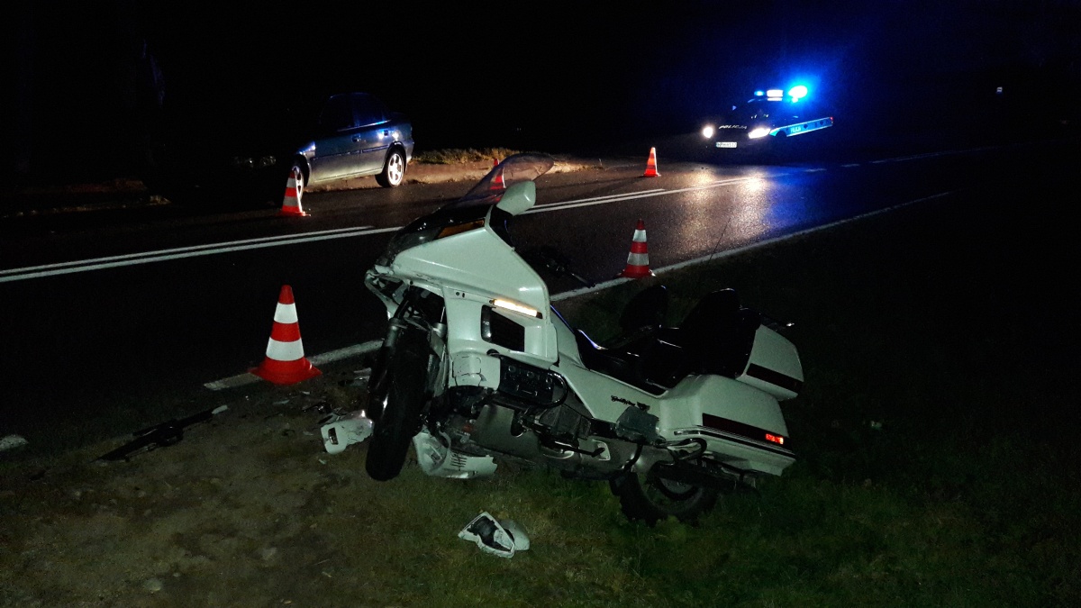 Zderzenie samochodu z motocyklem