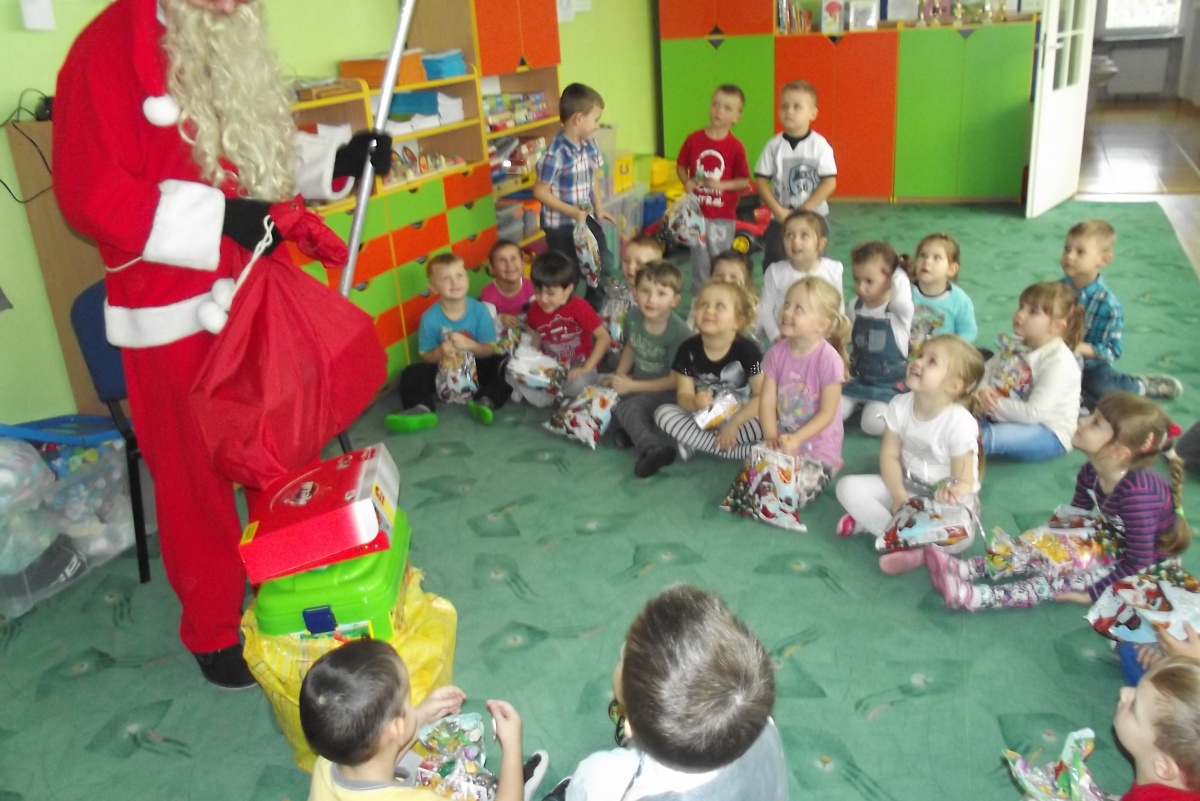 Mikołaj  w Przedszkolu Samorządowym Nr1 w Łosicach