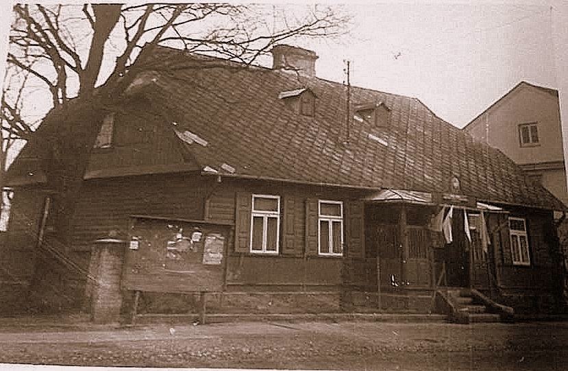 Biblioteka jak nowa