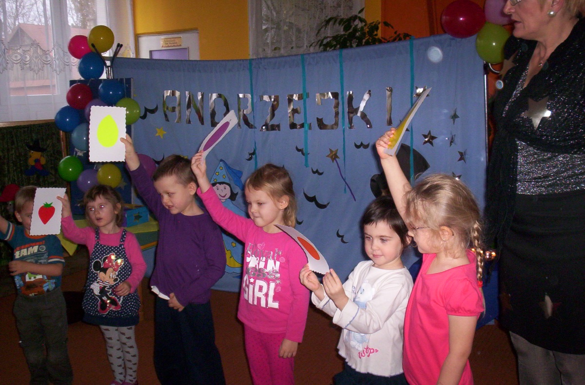 Andrzejkowe zabawy w przedszkolu