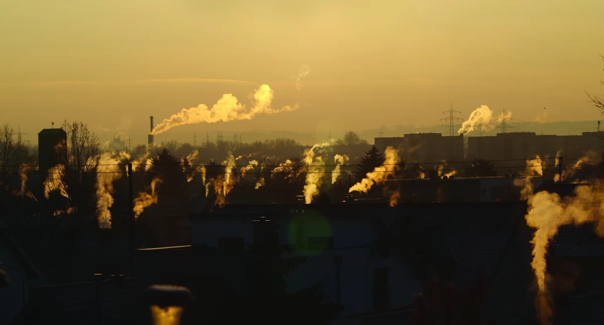 Mazowsze przyspiesza walkę ze SMOGIEM