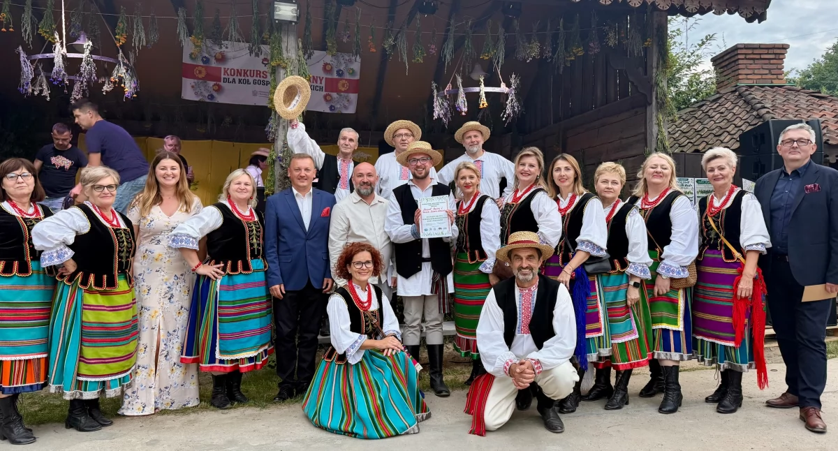 Zespół Pieśni i Tańca Ziemi Łosickiej mistrzem regionalnego folkloru