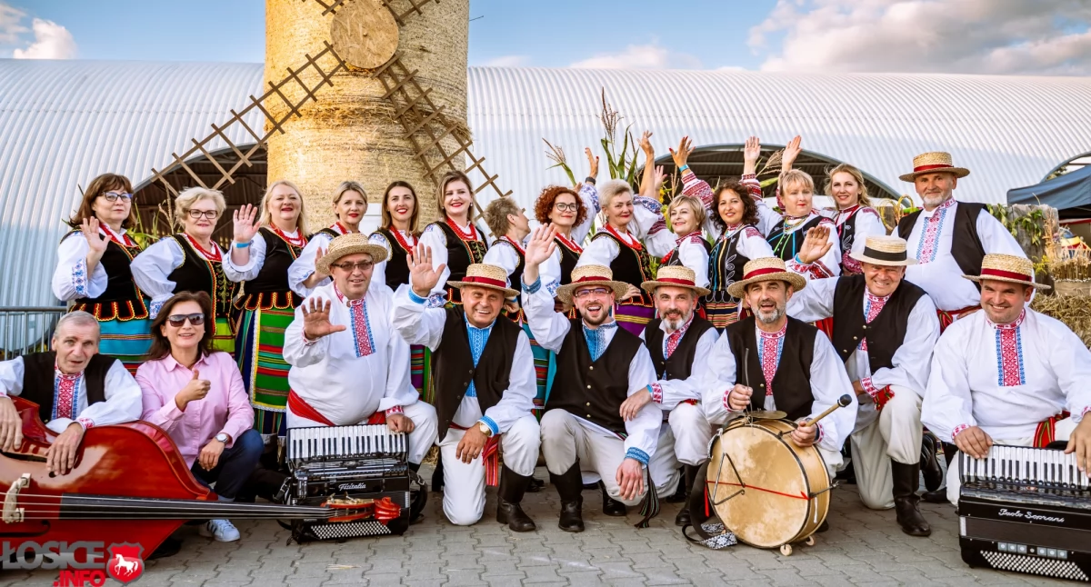 Folklor, który połączył pokolenia. 10 lat Zespołu Pieśni i Tańca Ziemi Łosickiej